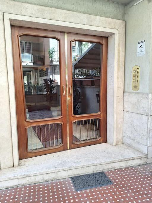 Apartment S Peter Ristrutturato In Centro Rom
